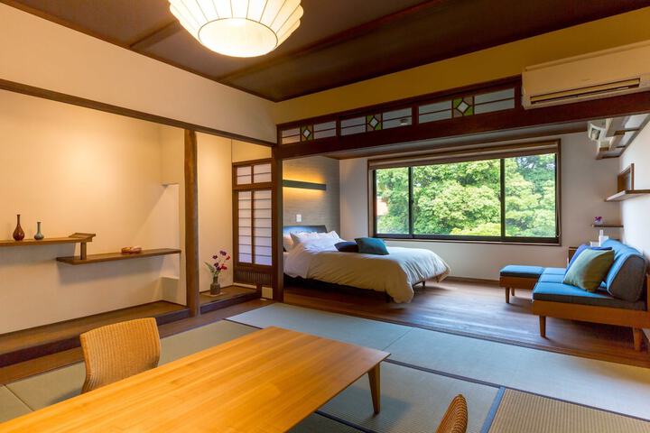 Room 27 of 70