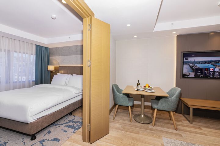 Room 21 of 70
