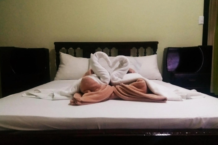 Room 3 of 9