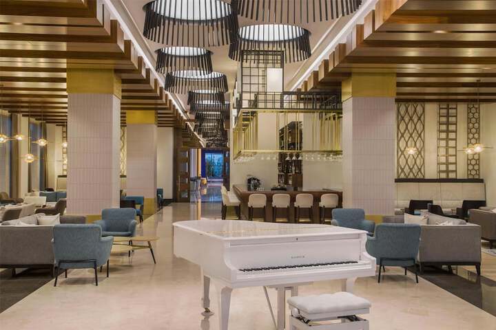 Guest Lobby