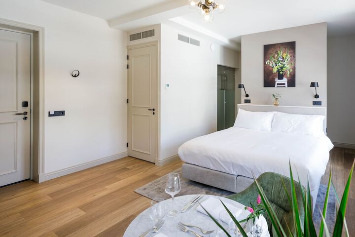 Room 14 of 88