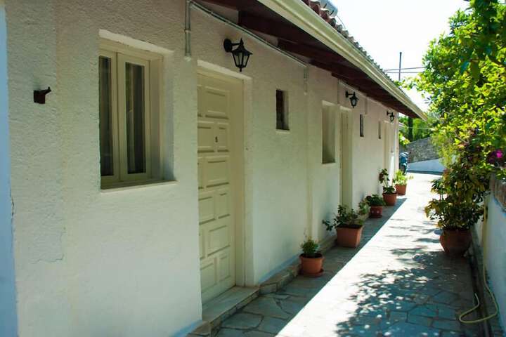 Hotel 4 of 37