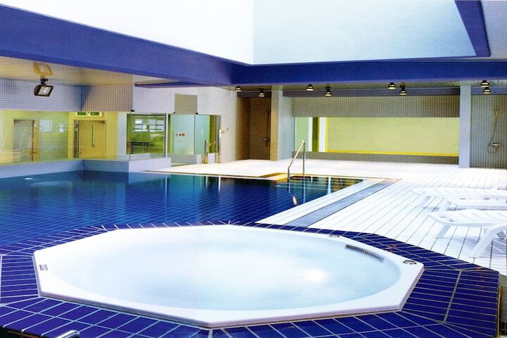 Hotel Pool