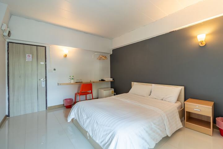 Room 8 of 63