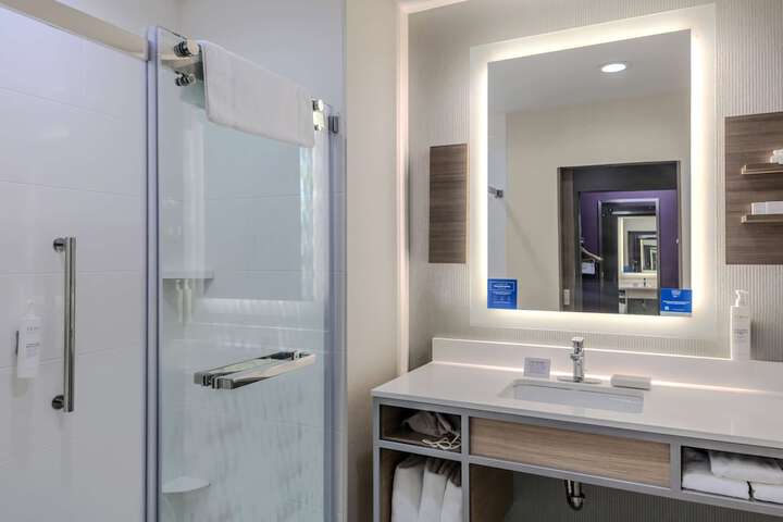 Bathroom shower