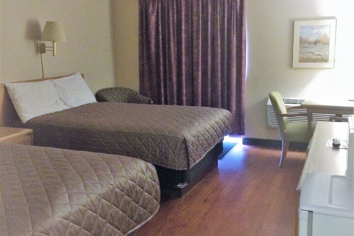Room 11 of 37