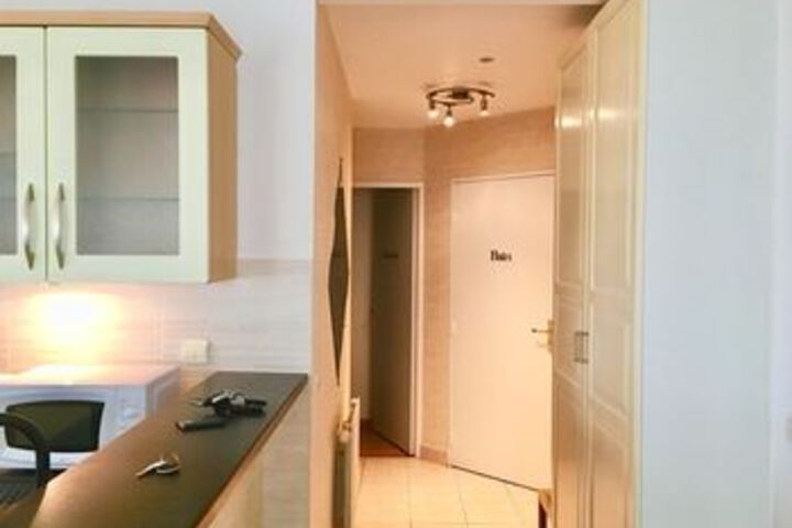 Room 16 of 23