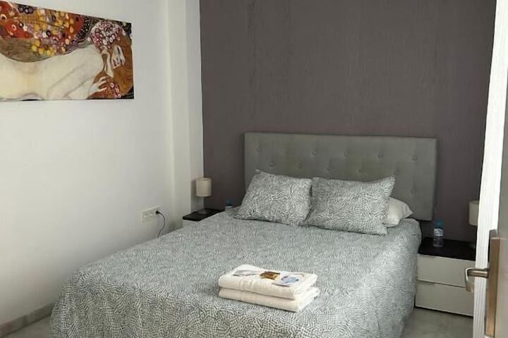 Room 8 of 15