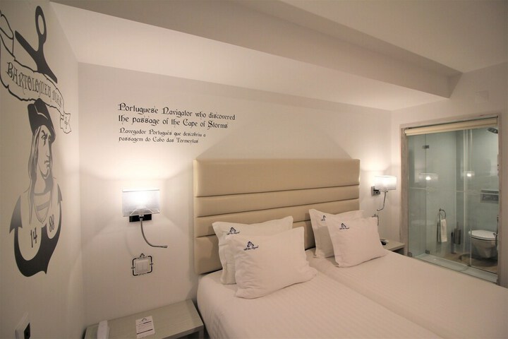 Room 22 of 53
