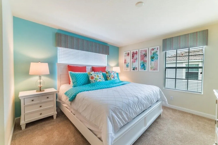 Room 2 of 22