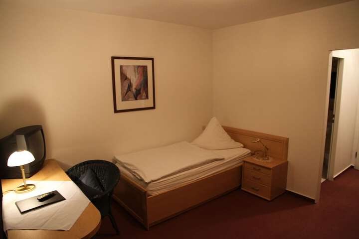 Room 7 of 47
