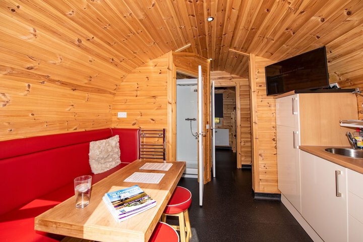 Room 10 of 48