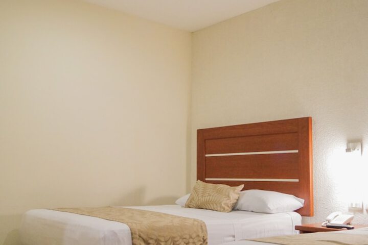 Room 3 of 25