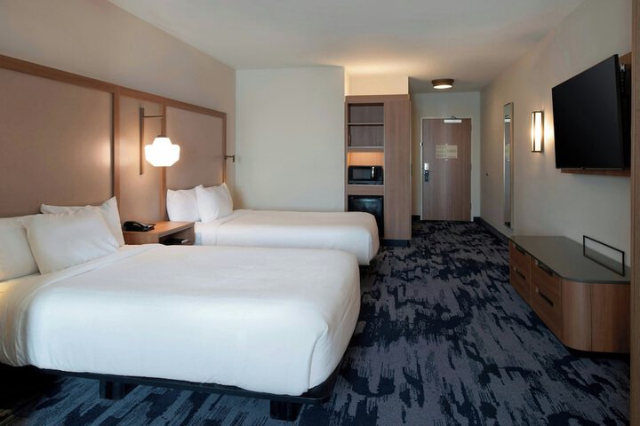 Room 8 of 27