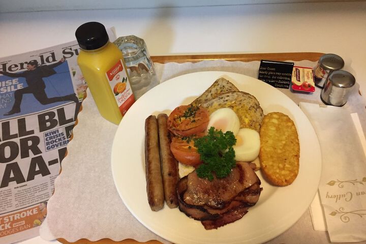 Breakfast/Coffee Service 65 of 78