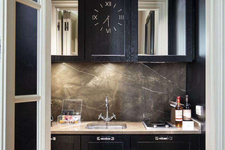 Private kitchenette