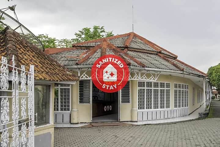 SPOT ON 2341 Hotel Padjajaran 2