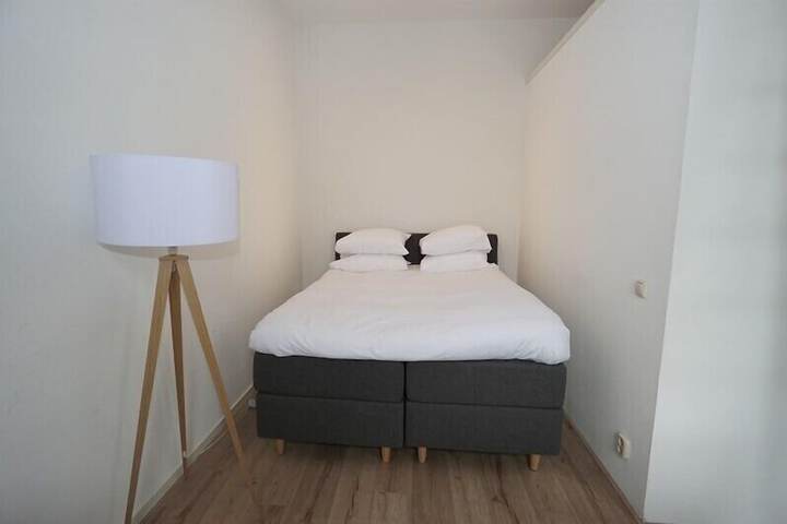 Room 3 of 9