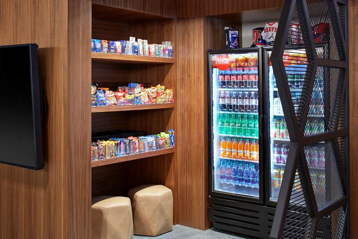 Snack bar