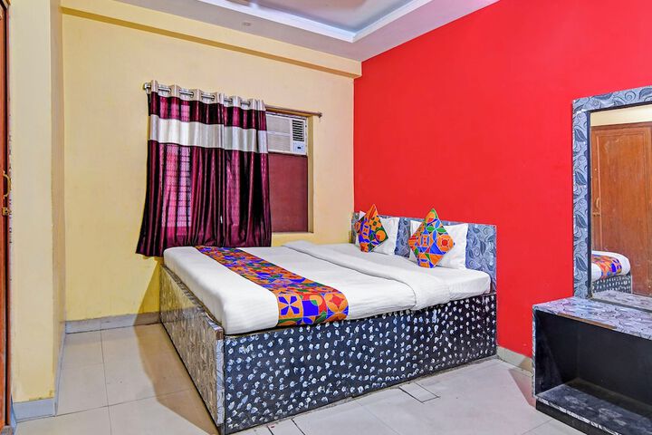 Room 18 of 21