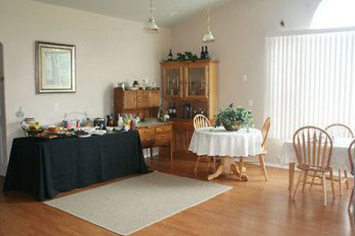 Breakfast/Coffee Service 5 of 37