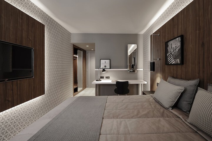 Room 10 of 52