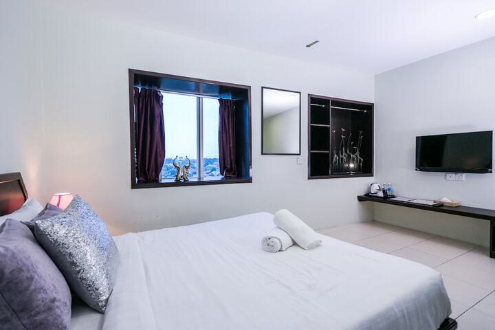 Room 6 of 46