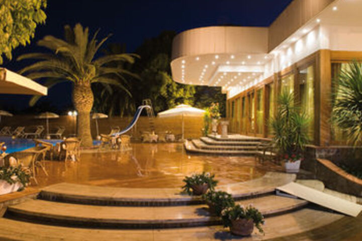 Hotel 19 of 32
