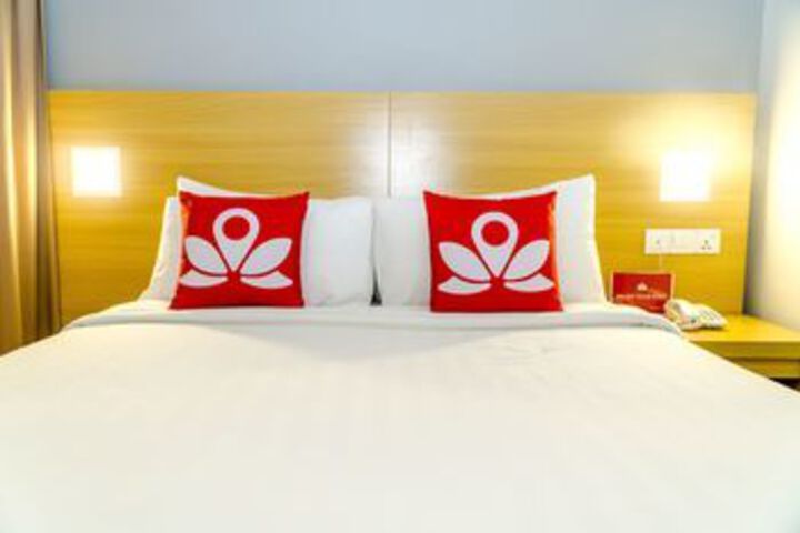 ZEN Rooms Near Asia City
