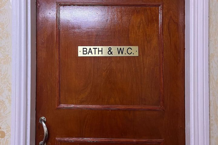 Room 51 of 81