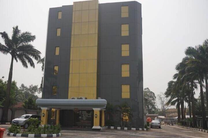 Hotel 32 of 33