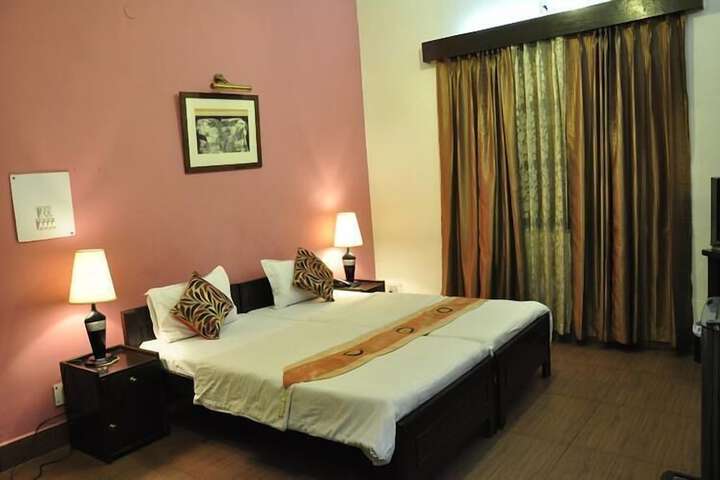 Room 5 of 26