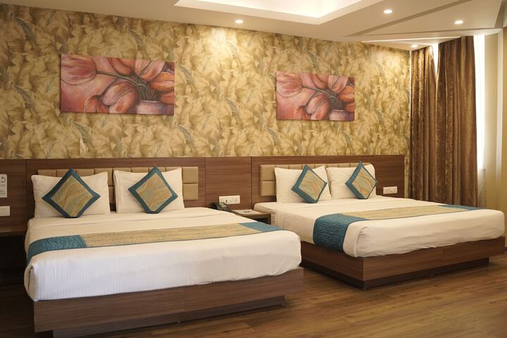 Room 34 of 90