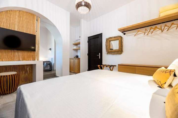 Room 14 of 53