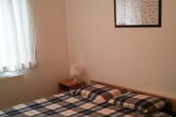 Room 13 of 29
