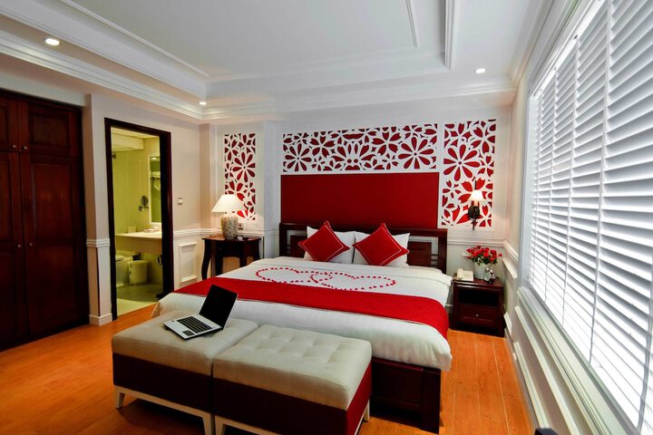Room 5 of 34