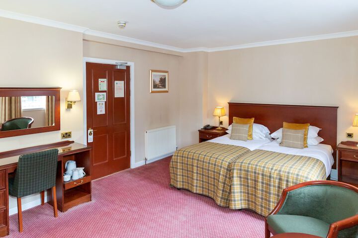 Room 44 of 116