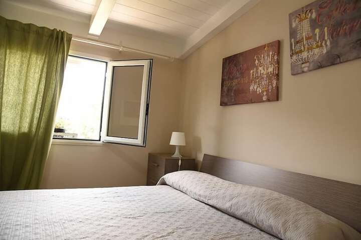 Room 6 of 46