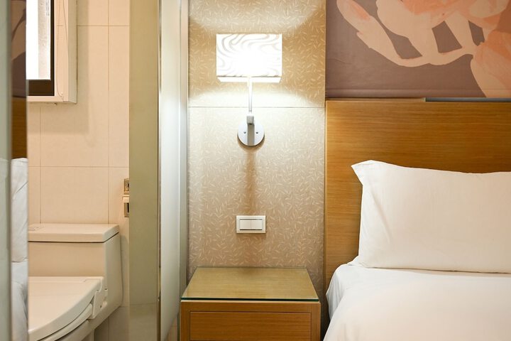 Room 75 of 120