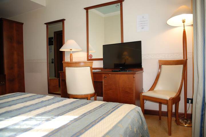 Room 15 of 69