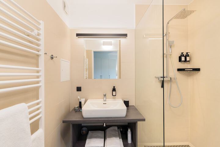 Room 109 of 145