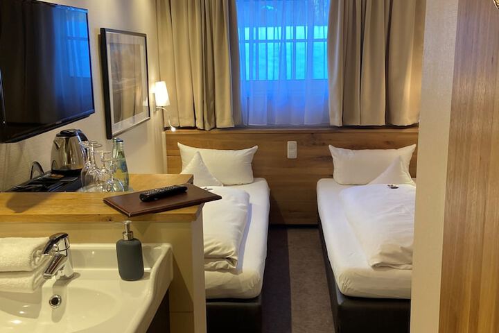 Room 21 of 70