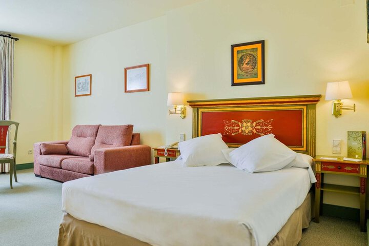 Room 10 of 36