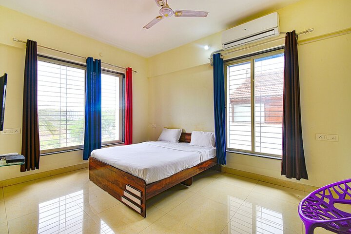 Room 12 of 30