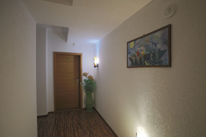 Hotel 77 of 84