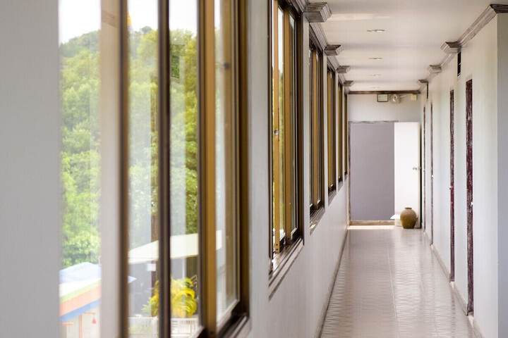 Hotel 142 of 150