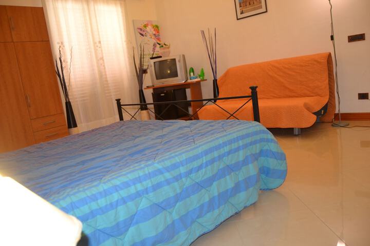 Room 15 of 60