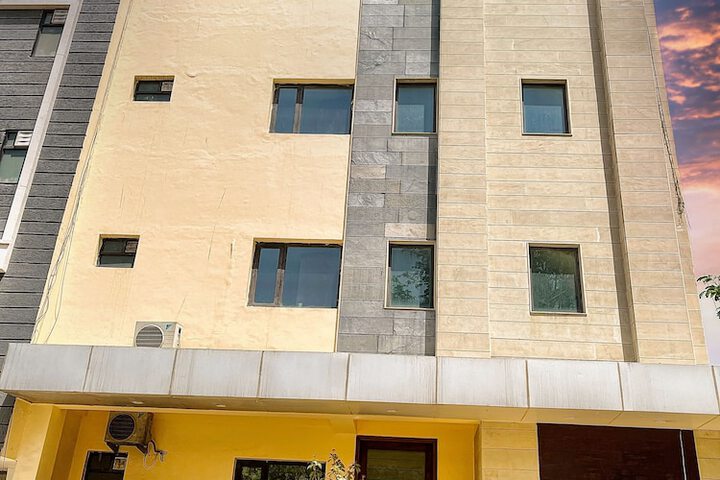 Hotel Entry