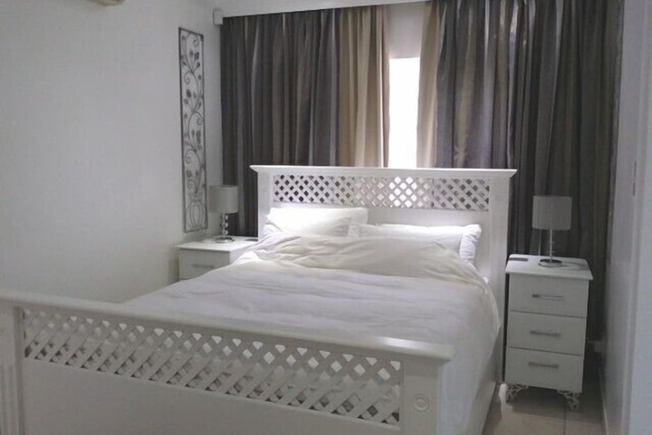 Room 7 of 40