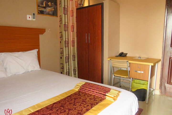 Room 58 of 119